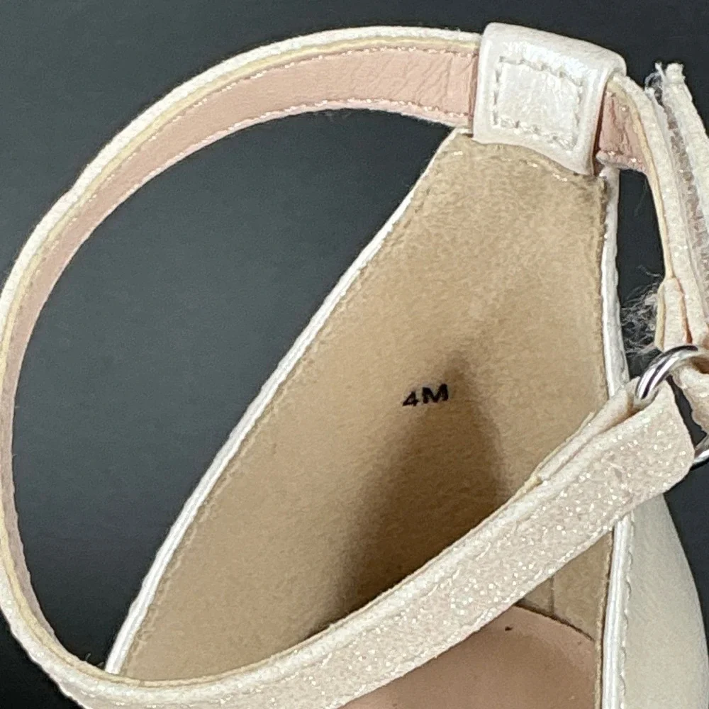 Jellypop Size 4 SEE PHOTOS Zendah Girls Pearl Shimmer Strappy Block Heel Sandals